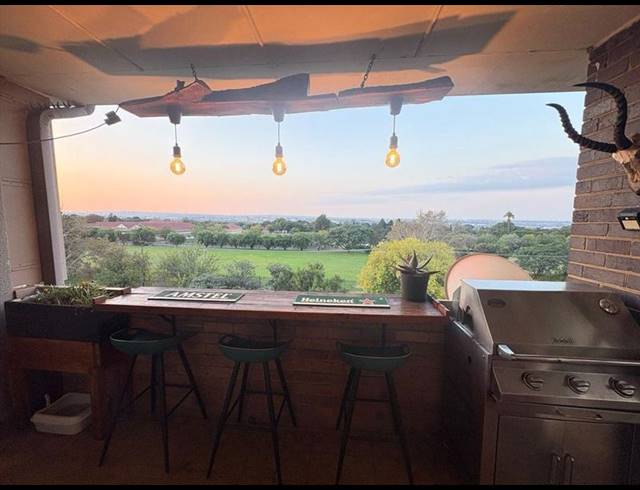 2 BEDROOM APARTMENT FOR SALE IN LAMBTON